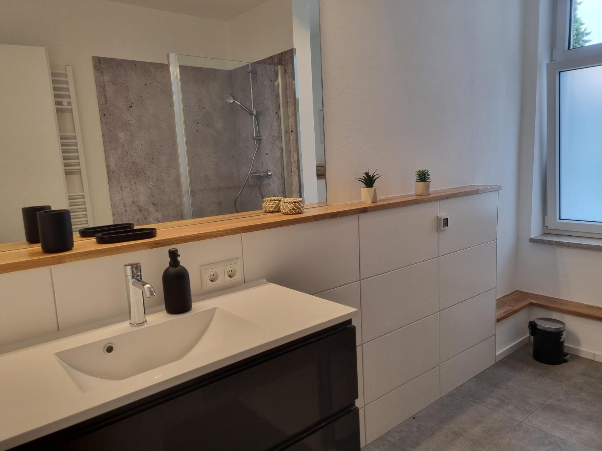 Maremar - Style-Loft Am Ferberturm - 2 Schlafzimmer - Luxus Boxspringbett - Arbeitsplaetze - Highspeed Wlan เกรา ภายนอก รูปภาพ